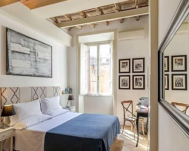 The Bluehostel Roma